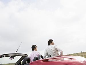車買取・車査定なら全国対応の【公式】ティーバイティーガレージ：無料出張・簡単プロセス
